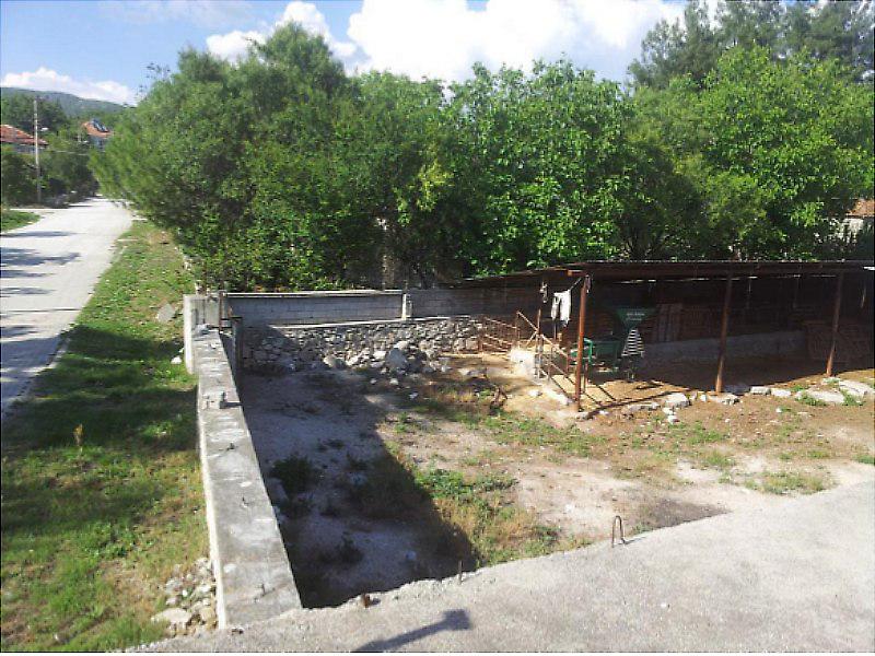 Isparta Gönen İlçesi�nde 690 m2 Bahçeli Kargir Ev Isparta Gönen