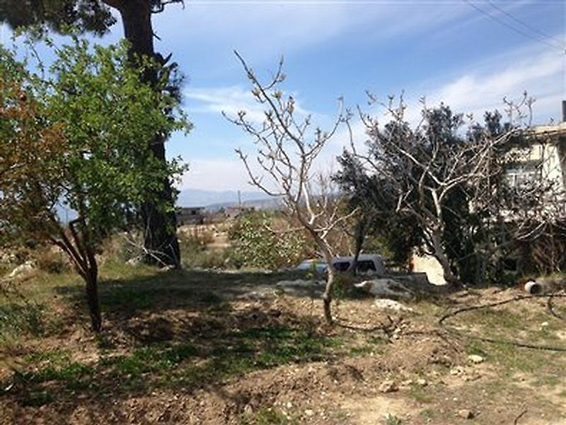 Mersin Mut�ta Bahçeli Kargir Ev Mersin Mut Bankadan Satılık Bina