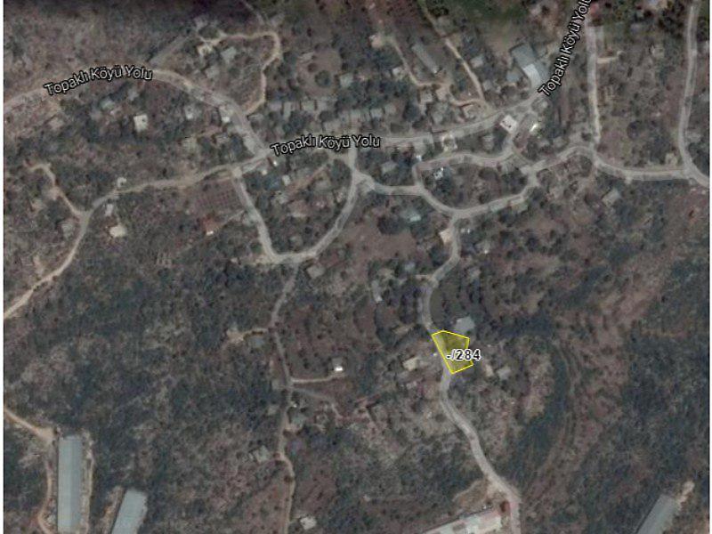 Mersin Tarsus Topaklı�da Kargir Ev ve Arsa Mersin Tarsus Bankadan