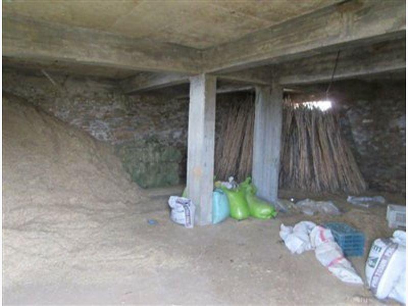 İzmir Kiraz İğdeli�de 190 m2 Kargir Ev ve 5363 m2 Tarla İzmir Kiraz