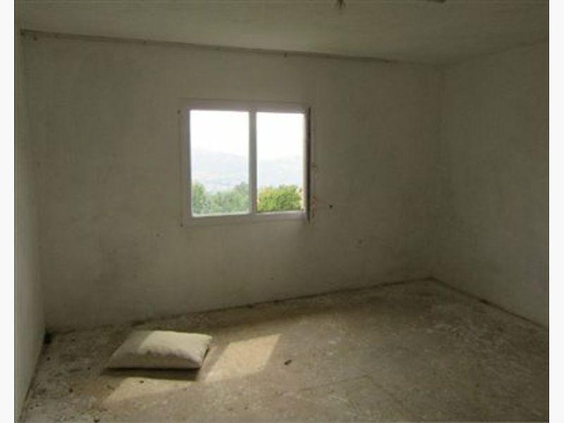 İzmir Kiraz İğdeli�de 190 m2 Kargir Ev ve 5363 m2 Tarla İzmir Kiraz
