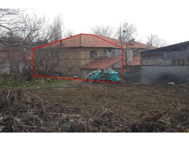 Burdur Ağlasun Çınar Mahallesinde 2 Katlı Avlulu Ev Burdur Ağlasun