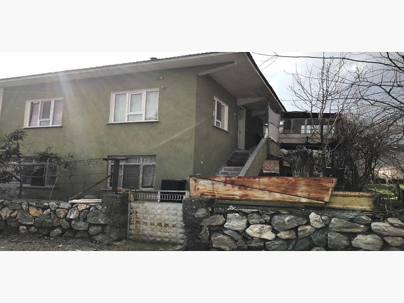 Çorum Kargı Dereköy Köyünde 2 Katlı Ev ve Arsası Çorum Kargı