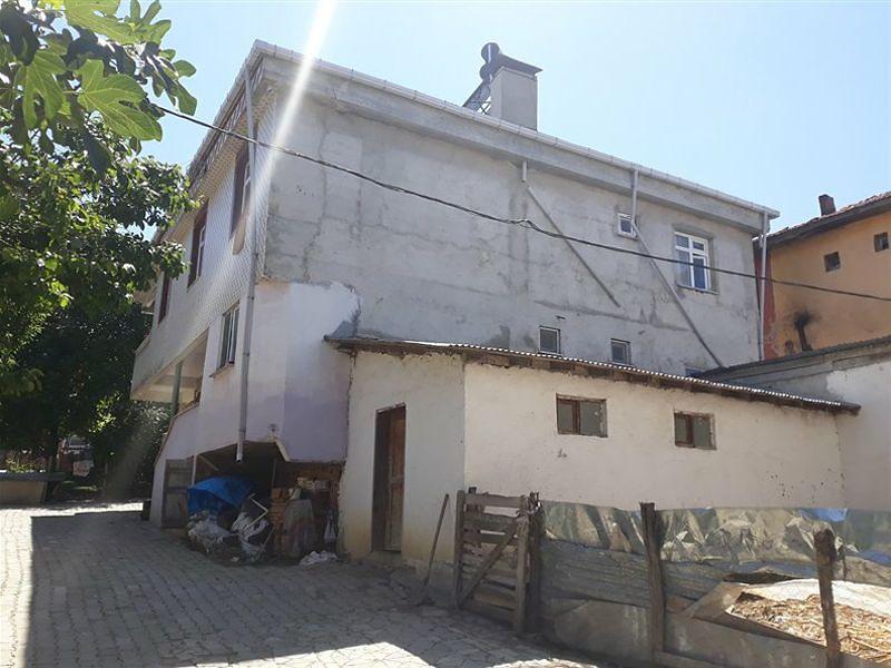Samsun Asarcık YeşilköyÇakırahmet Mahallesinde Kargir Ev ve Arsası