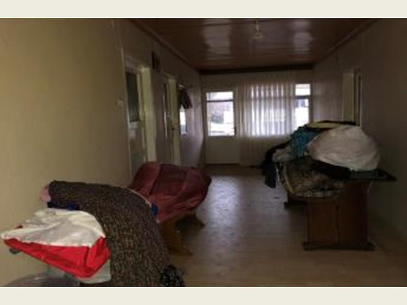 Düzce Merkez Mahallesinde Kargir Ev ve Bahçesi Düzce Merkez Bankadan