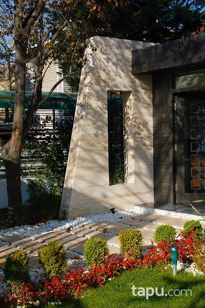 Zekeriyaköy Garanti Koza Projesinde Bahçeli Müstakil Villa