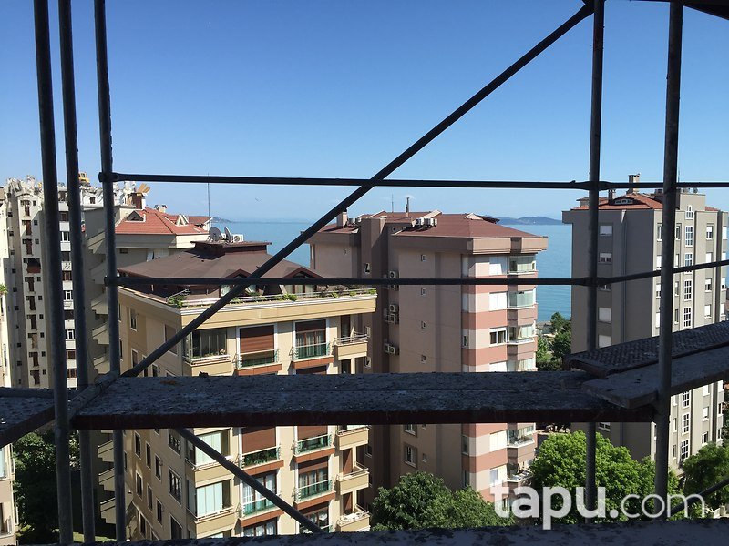 Dalyan'da Fenerbahçe Ordu Evi'ne 30 m. İki Cepheden Deniz Manzaralı Rezidans Dairesi