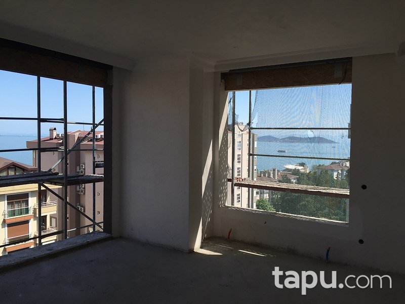 Dalyan'da Fenerbahçe Ordu Evi'ne 30 m. İki Cepheden Deniz Manzaralı Rezidans Dairesi