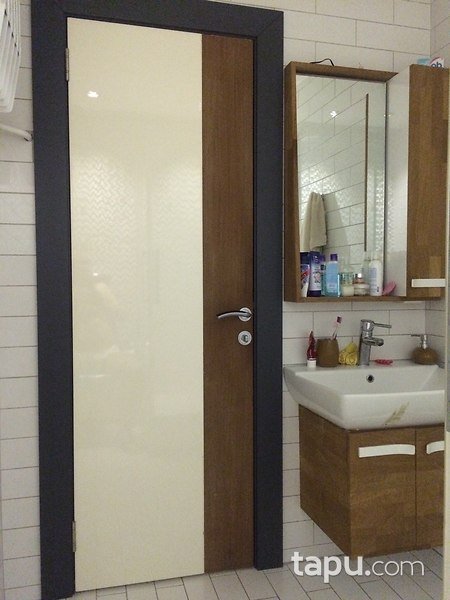 Ataköy'de Yatırımlık Balkonlu 1+1 Daire