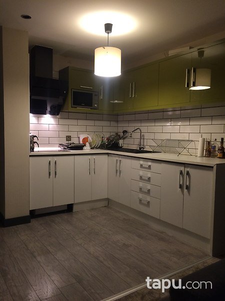 Ataköy'de Yatırımlık Balkonlu 1+1 Daire