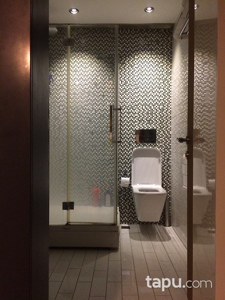 Ataköy'de Yatırımlık Balkonlu 1+1 Daire