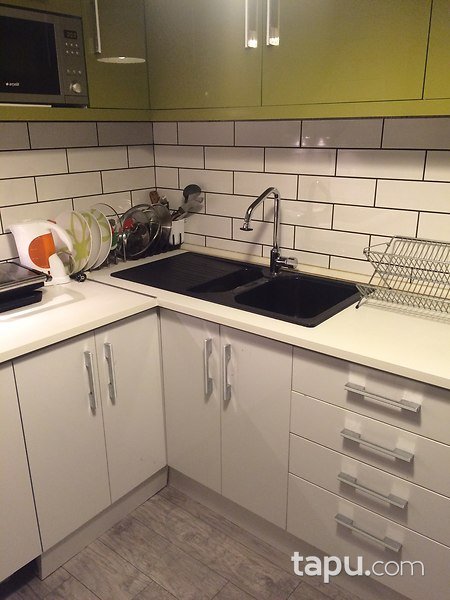 Ataköy'de Yatırımlık Balkonlu 1+1 Daire