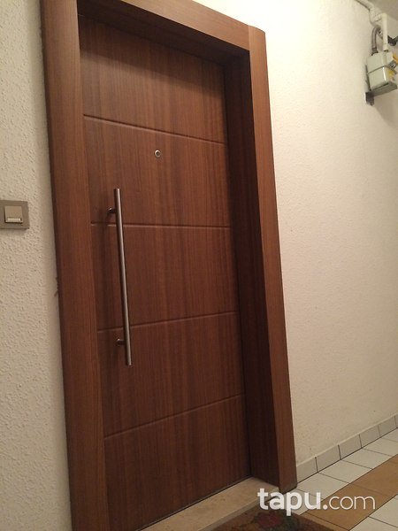 Ataköy'de Yatırımlık Balkonlu 1+1 Daire