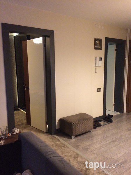 Ataköy'de Yatırımlık Balkonlu 1+1 Daire