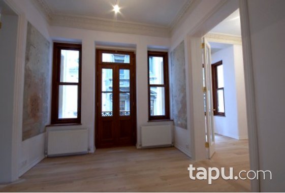 İstanbul Beyoğlu'nda Restorasyon Projeli Müstakil Tarihi Eser Bina