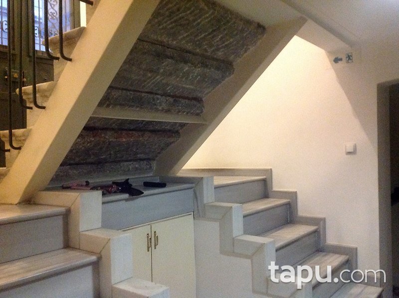 İstanbul Beyoğlu'nda Restorasyon Projeli Müstakil Tarihi Eser Bina