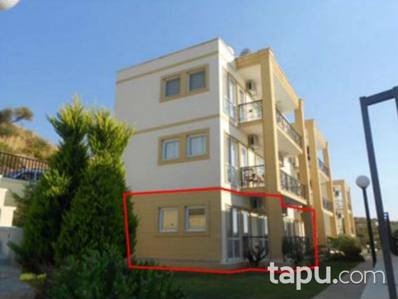 Muğla Güllük'te Havuzlu Site'de 2+1 Daire