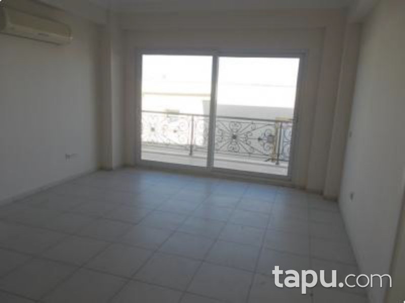 Muğla Güllük'te Havuzlu Sitede 2+1 Daire