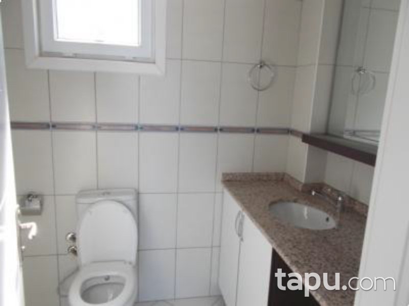 Muğla Güllük'te Havuzlu Sitede 2+1 Daire