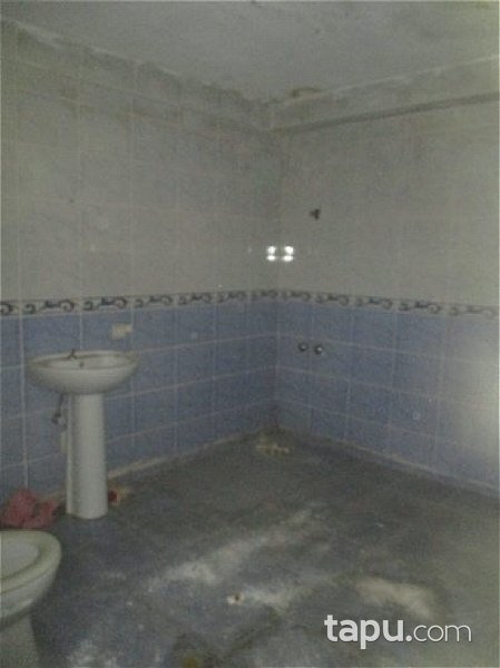 İstanbul Esenyurt'da 5+1 Çatı Arası Piyesli