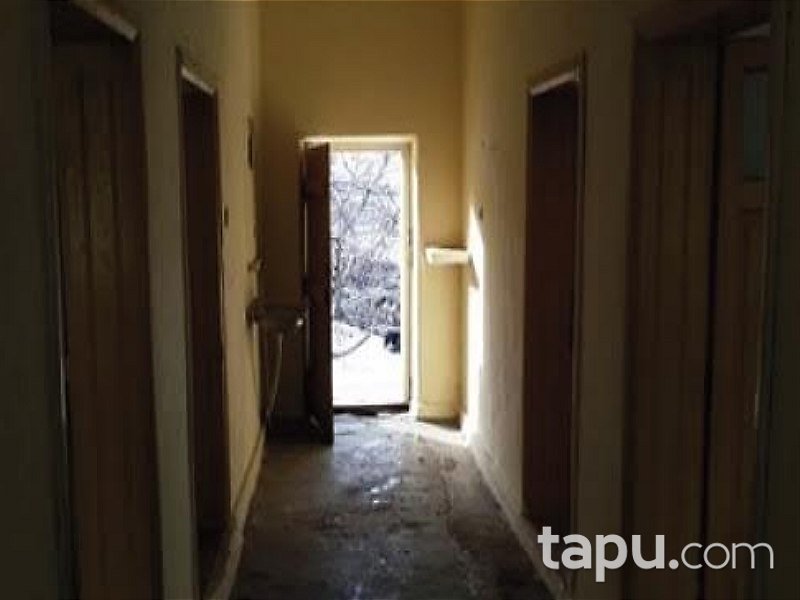 Nevşehir Acıgöl'de Kargir ev ve Arsası