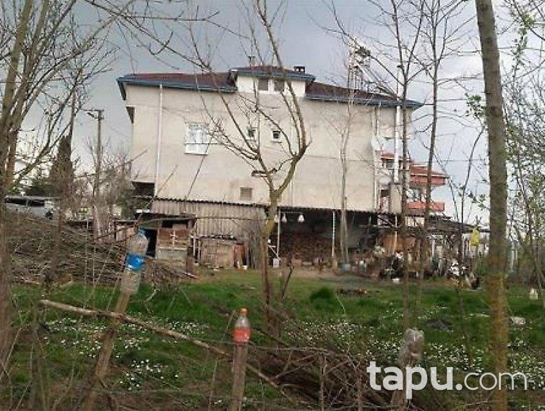 Sakarya Kaynarca'da 288 m2 Arsada 2 katlı 218 m2 Bina