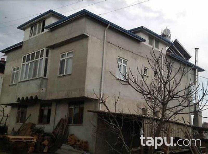 Sakarya Kaynarca'da 288 m2 Arsada 2 katlı 218 m2 Bina