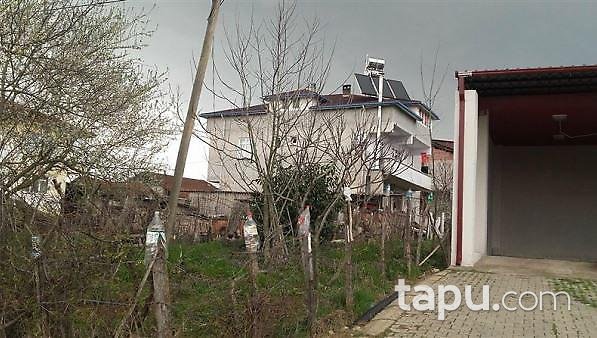 Sakarya Kaynarca'da 288 m2 Arsada 2 katlı 218 m2 Bina