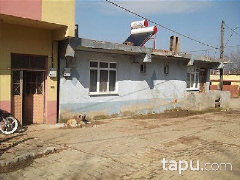 Karacabey'de Tahliye Edilmemiş Bahçeli Ahşap Ev ve Kahvehane