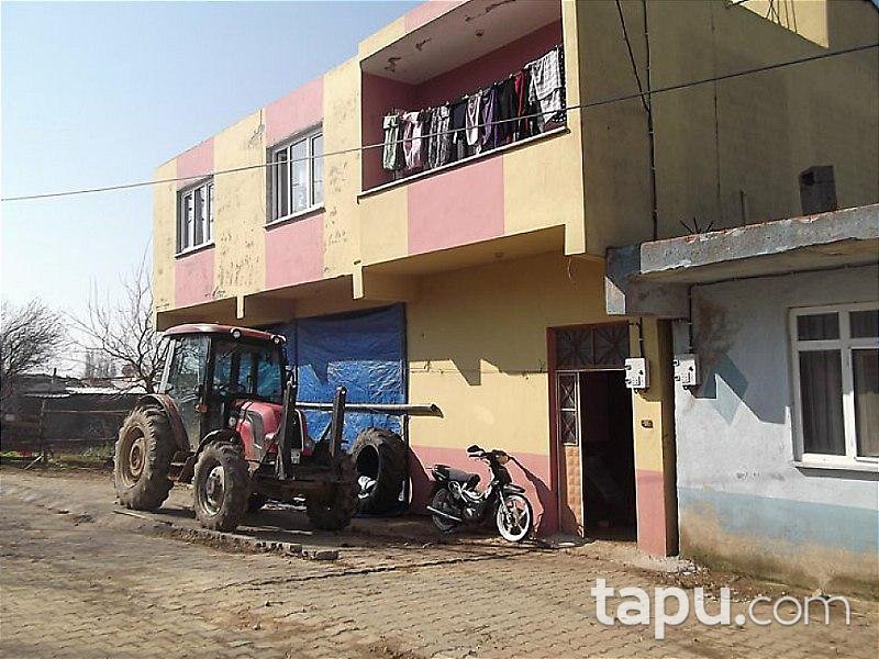 Karacabey'de Tahliye Edilmemiş Bahçeli Ahşap Ev ve Kahvehane
