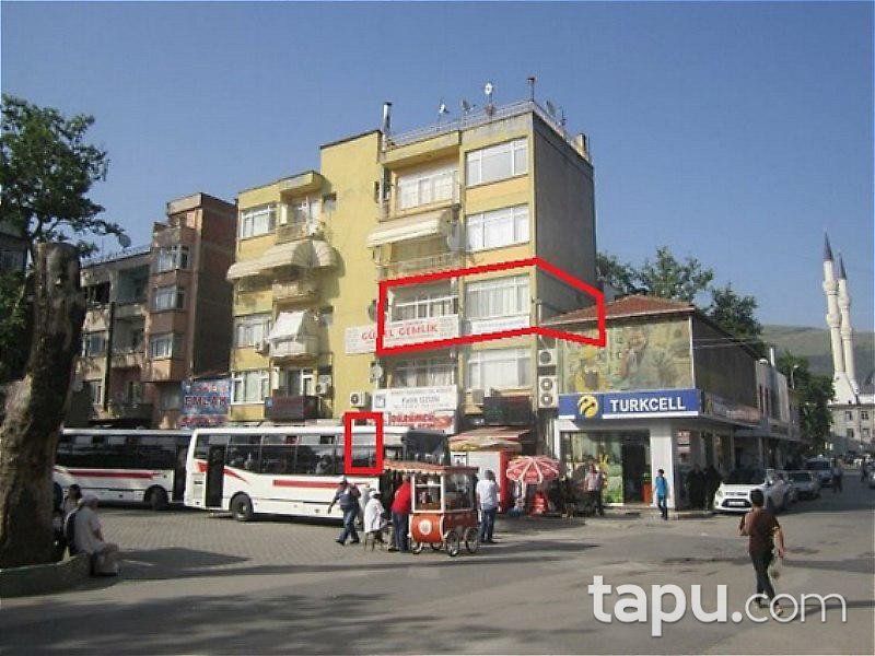 Bursa Gemlik Merkezde Deniz Manzaralı Tahliye Edilmemiş 2+1 Daire