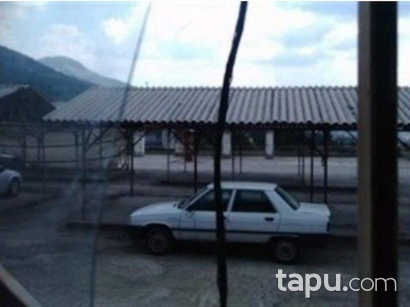 Burdur Altınyayla'da 2 Katlı Kargir Ev