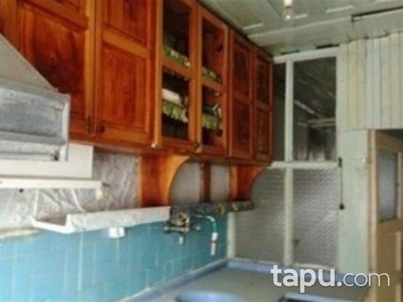 Burdur Altınyayla'da 2 Katlı Kargir Ev