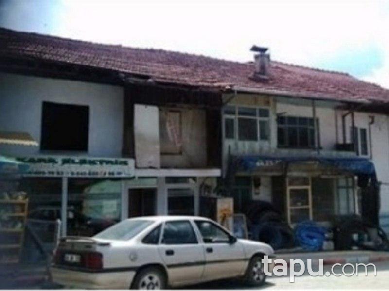 Burdur Altınyayla'da 2 Katlı Kargir Ev