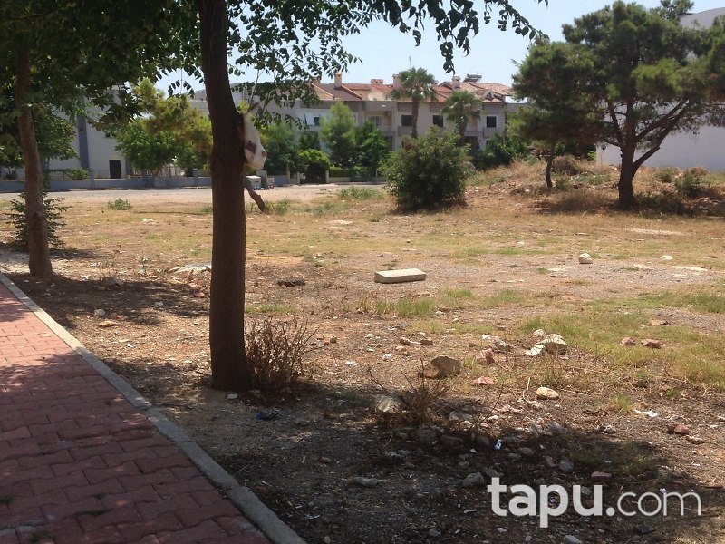 Antalya Konyaaltı 683 m2 İmarlı Arsa