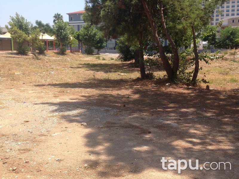 Antalya Konyaaltı 683 m2 İmarlı Arsa