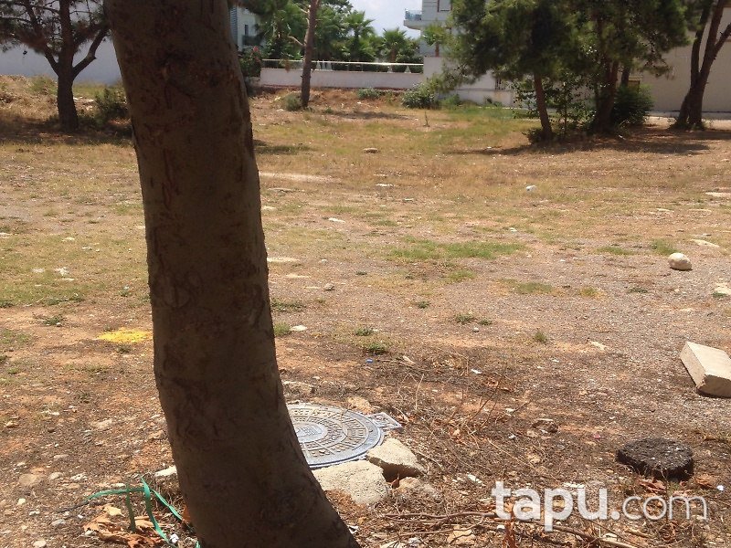 Antalya Konyaaltı 683 m2 İmarlı Arsa