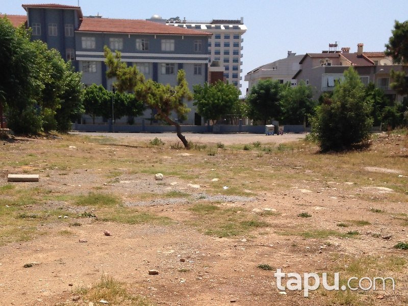 Antalya Konyaaltı 683 m2 İmarlı Arsa
