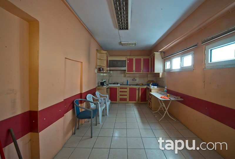 Tarlabaşı'nda Köşe Parsel Bina