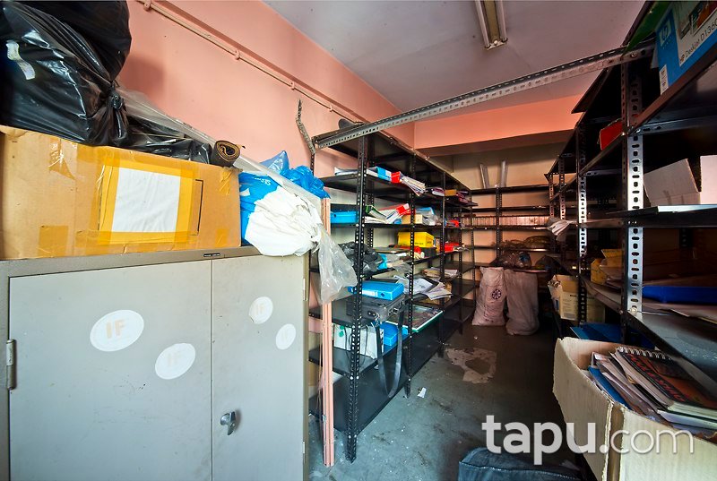 Tarlabaşı'nda Köşe Parsel Bina