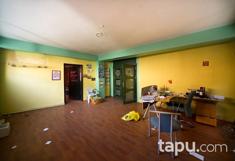 Tarlabaşı'nda Köşe Parsel Bina