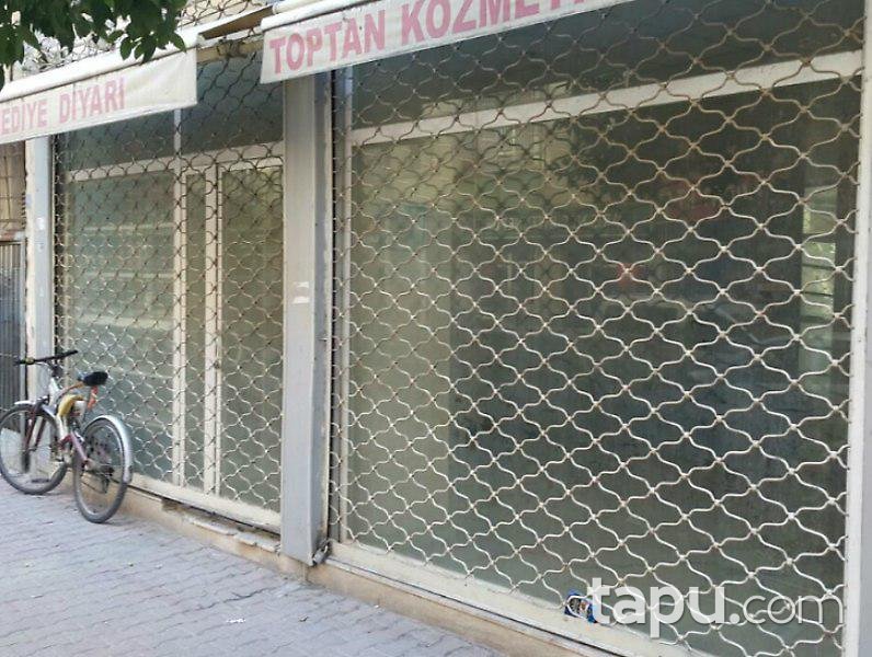 Mersin Akdeniz'de 110 m2 Dükkan