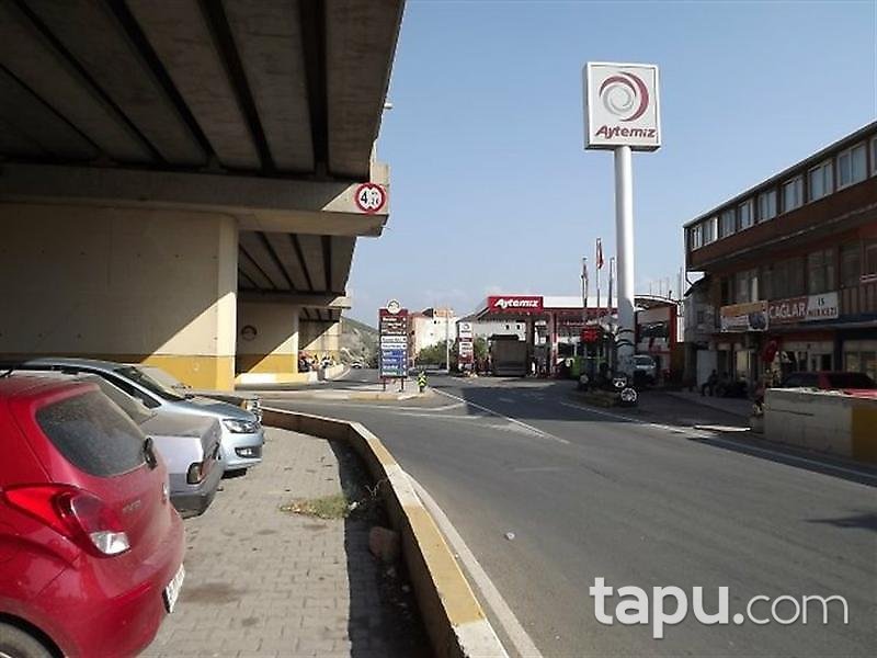 Kocaeli Körfez'de 60 m2 Depo