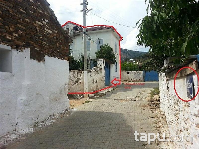 İzmir Bayındır Yakapınar Köyü'nde 240 m2 Müstakil Ev