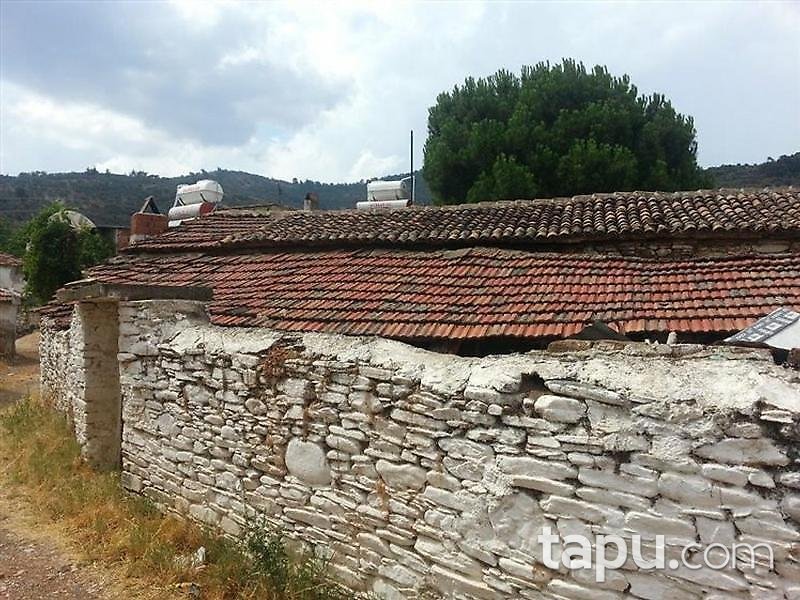 İzmir Bayındır Yakapınar Köyü'nde 240 m2 Müstakil Ev