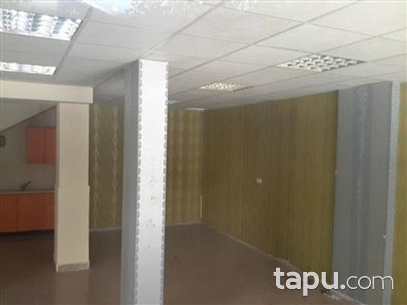 Mersin Akdeniz Hamidiye Mahallesi'nde 63 m2 Dükkan