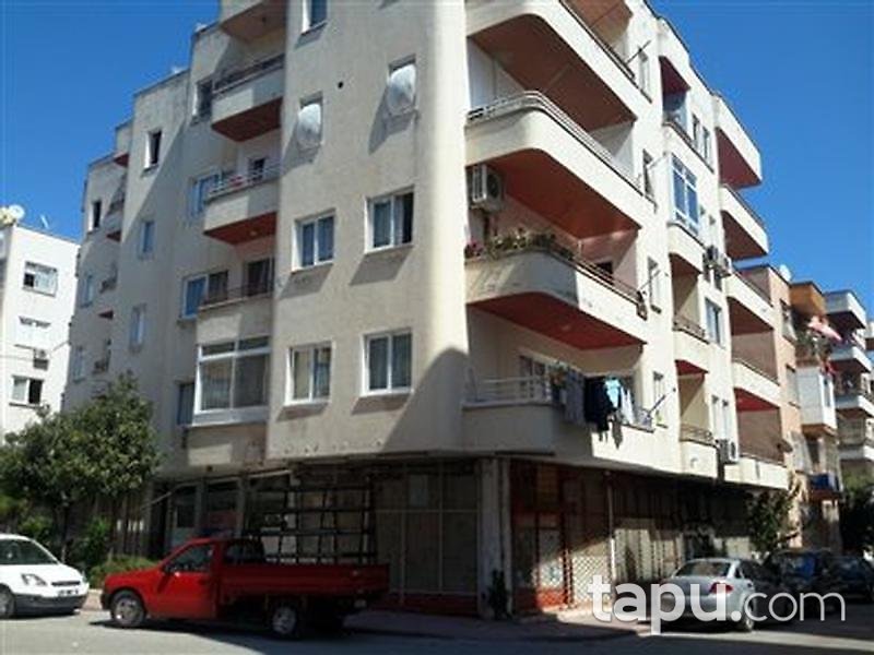 Mersin Akdeniz Hamidiye Mahallesi'nde 63 m2 Dükkan