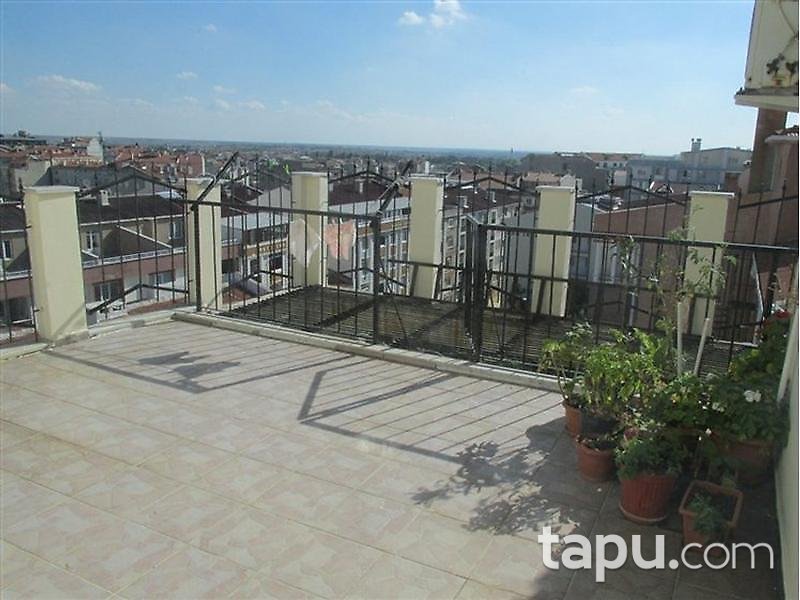 Kırklareli Karakaş Mahallesi'nde Çatı Dubleksli 5+2 Daire 203 m2