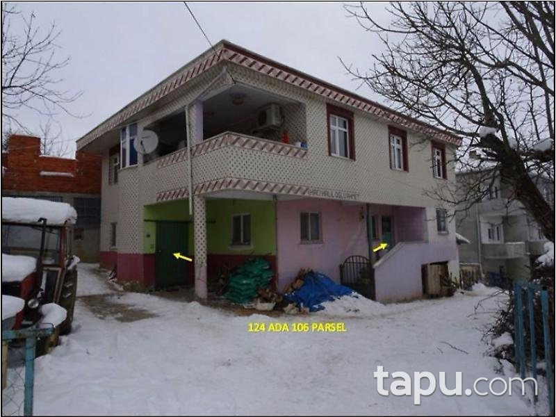 Samsun Asarcık Yeşilköy'de Ev ve Ahır olan 616m2 Bahçe