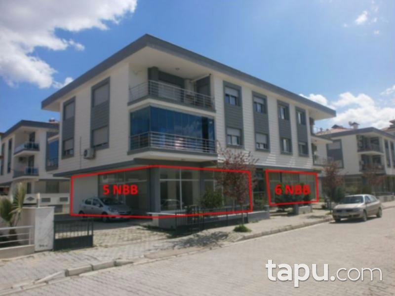 İzmir Atatürk Mahallesi'nde 120 m2 dükkan